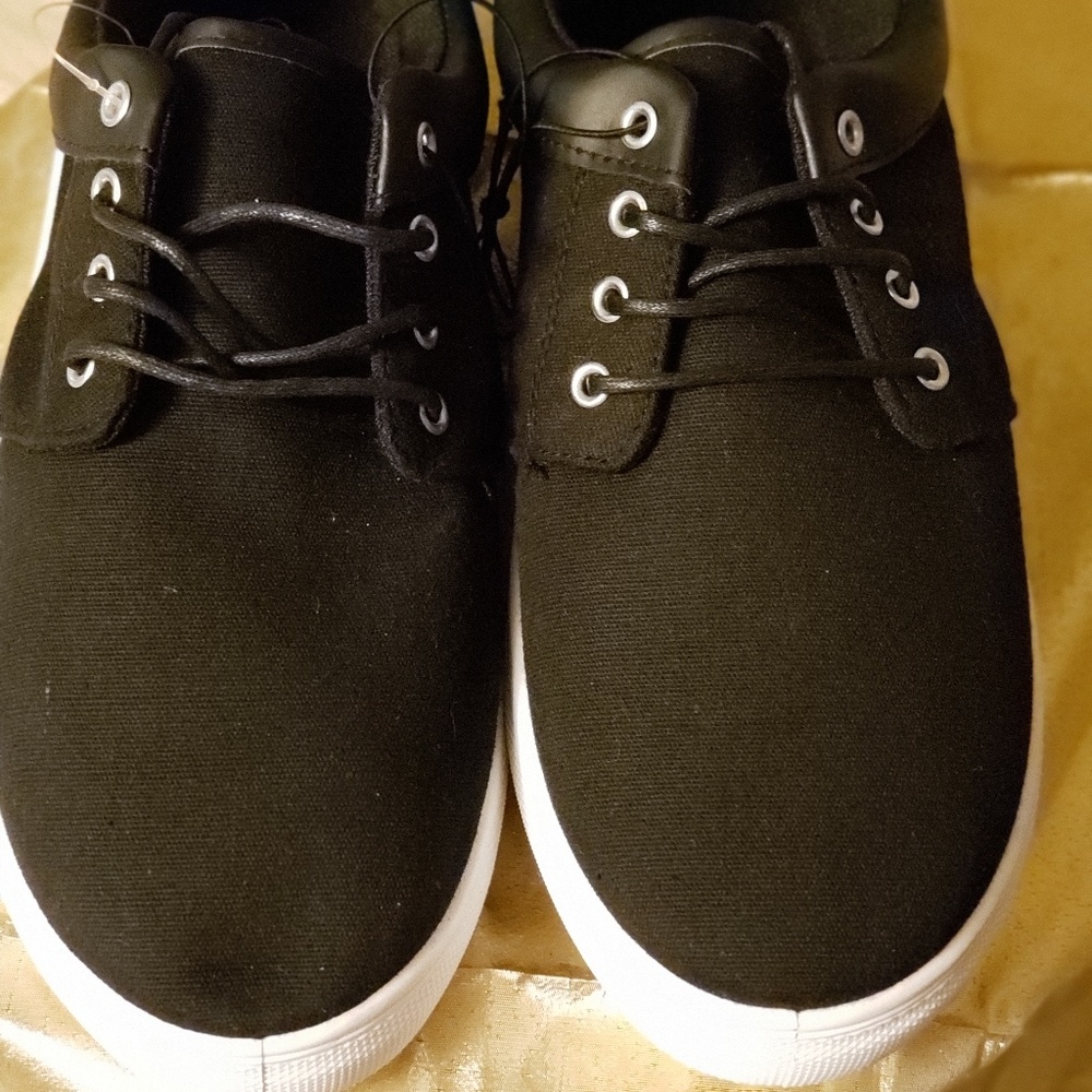 Men's sneakers